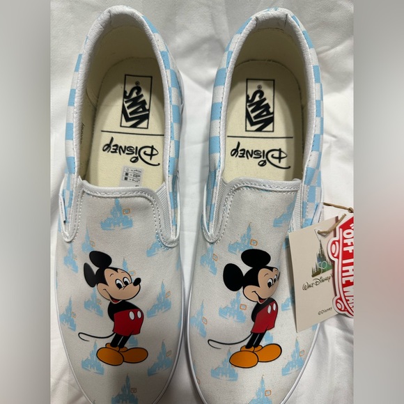 NIB Walt Disney World 50th Vans - Picture 5 of 8